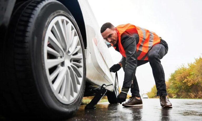 © Attention automobilistes : ce détail sur vos pneus pourrait vous sauver la vie